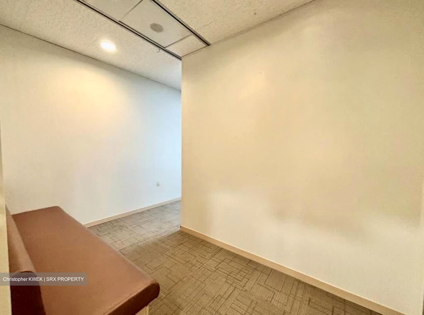 United Square (D11), Office #540842681
